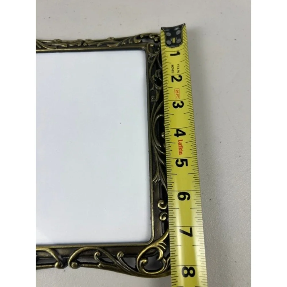Vintage Ornate Filigree Metal Picture Frame Antiqued Brass 5x7 Tabletop Decor
